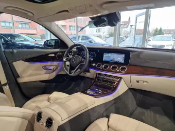 E 300 e Lim Exclusiv*Pano*AHK*RFK*19