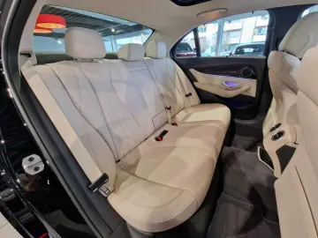 E 300 e Lim Exclusiv*Pano*AHK*RFK*19