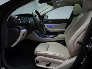 E 300 9G-Tronic AMG Navi/Leder/Temp/Kamera/HUD/P