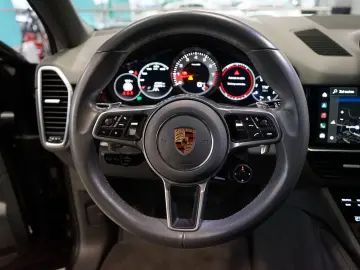 Cayenne Platinum Approved+Chrono+Sportabg+Pano