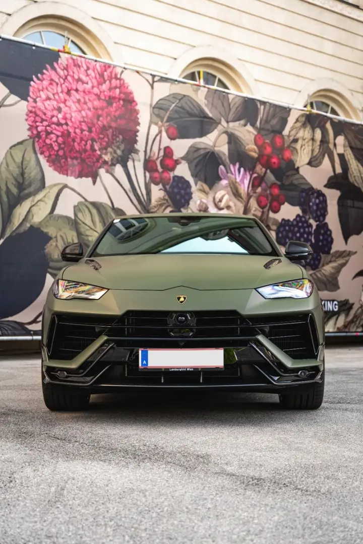 Urus 4.0 V8 Performante *VERDE TURBINE*VOLL*
