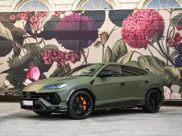 Urus 4.0 V8 Performante *VERDE TURBINE*VOLL*
