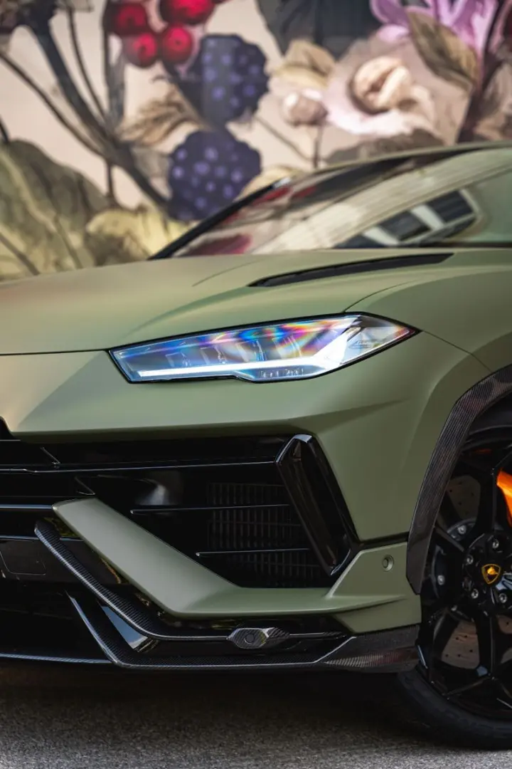Urus 4.0 V8 Performante *VERDE TURBINE*VOLL*