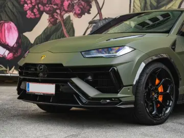 Urus 4.0 V8 Performante *VERDE TURBINE*VOLL*