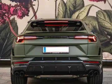 Urus 4.0 V8 Performante *VERDE TURBINE*VOLL*
