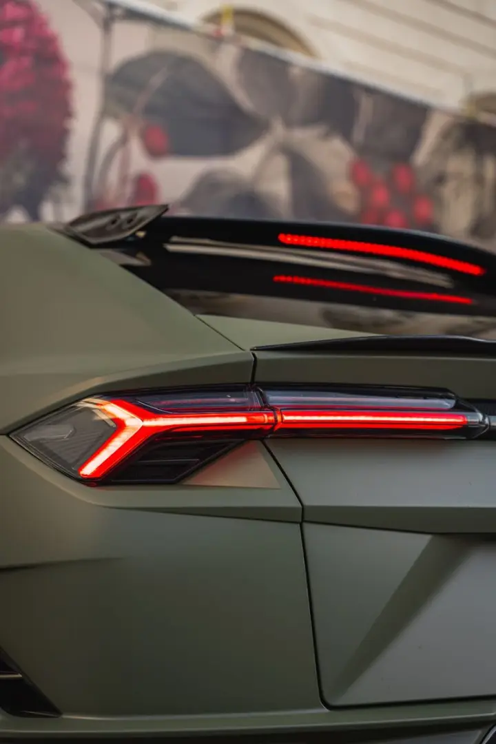Urus 4.0 V8 Performante *VERDE TURBINE*VOLL*