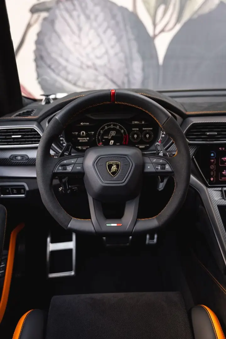 Urus 4.0 V8 Performante *VERDE TURBINE*VOLL*