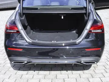 E 300 AMG Distronic Burmester Sitzklima Keyless