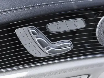 E 300 AMG Distronic Burmester Sitzklima Keyless