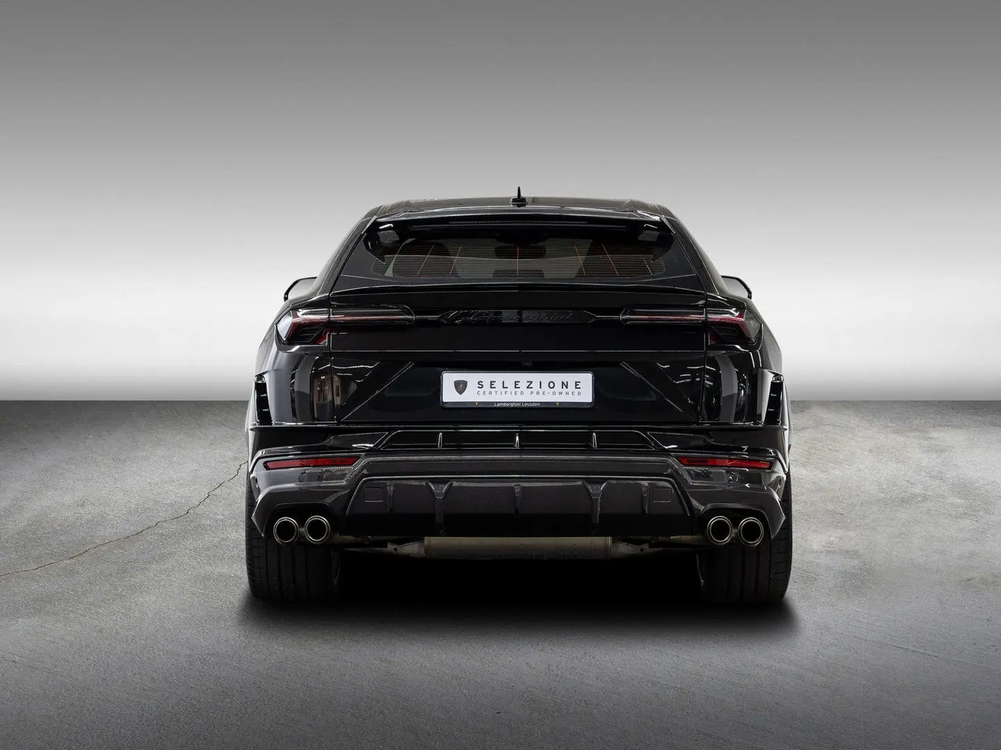 Urus Performante MY23 | Exterior Carbon | B&O