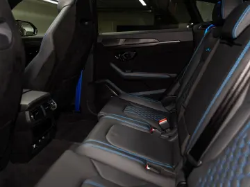 Urus Performante MY23 | Exterior Carbon | B&O