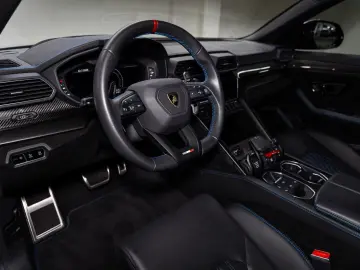 Urus Performante MY23 | Exterior Carbon | B&O