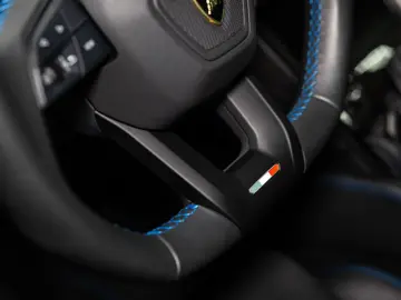 Urus Performante MY23 | Exterior Carbon | B&O