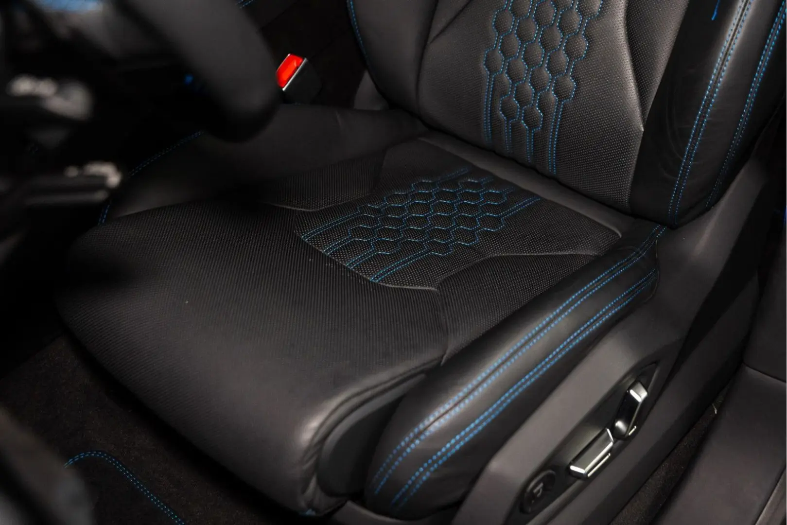 Urus Performante MY23 | Exterior Carbon | B&O