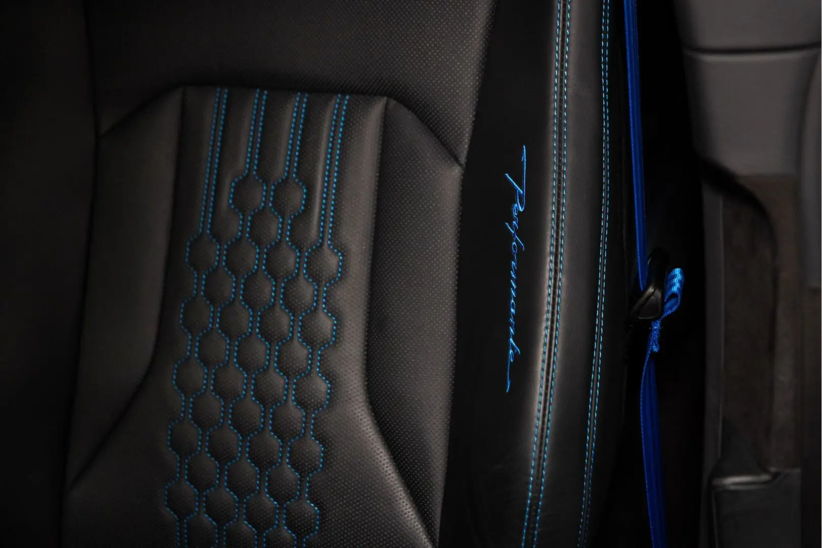 Urus Performante MY23 | Exterior Carbon | B&O