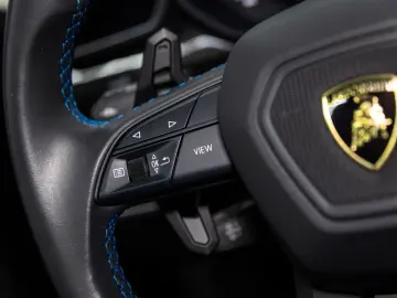 Urus Performante MY23 | Exterior Carbon | B&O