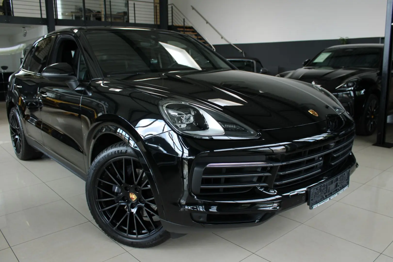 CAYENNE 3.0 V6 PLATINUM EDITION PANO ALU-21