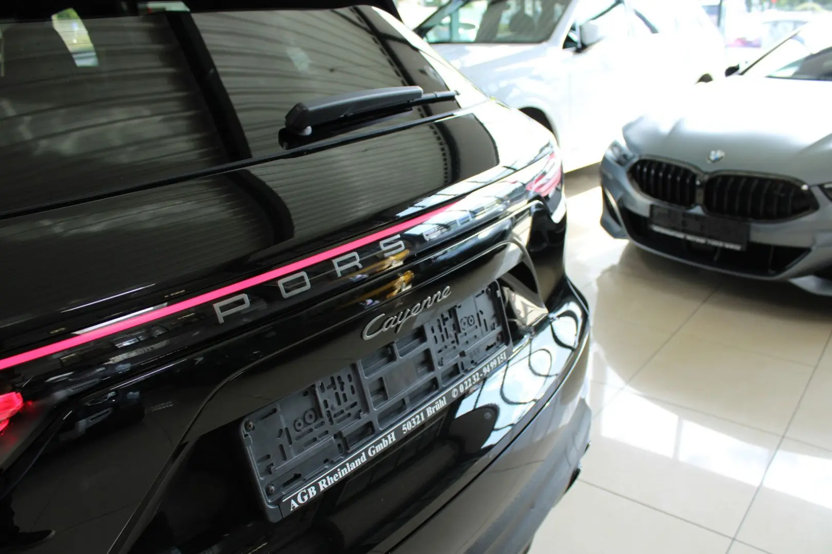 CAYENNE 3.0 V6 PLATINUM EDITION PANO ALU-21