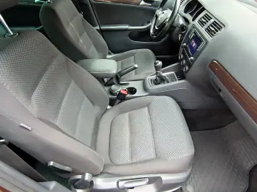 Volkswagen Jetta 2.0 TDI Comfortline