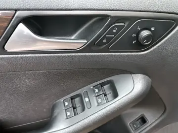 Volkswagen Jetta 2.0 TDI Comfortline
