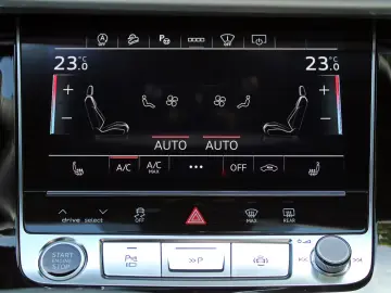 Audi Q7 50TDI qu S LINE BLACK PANO