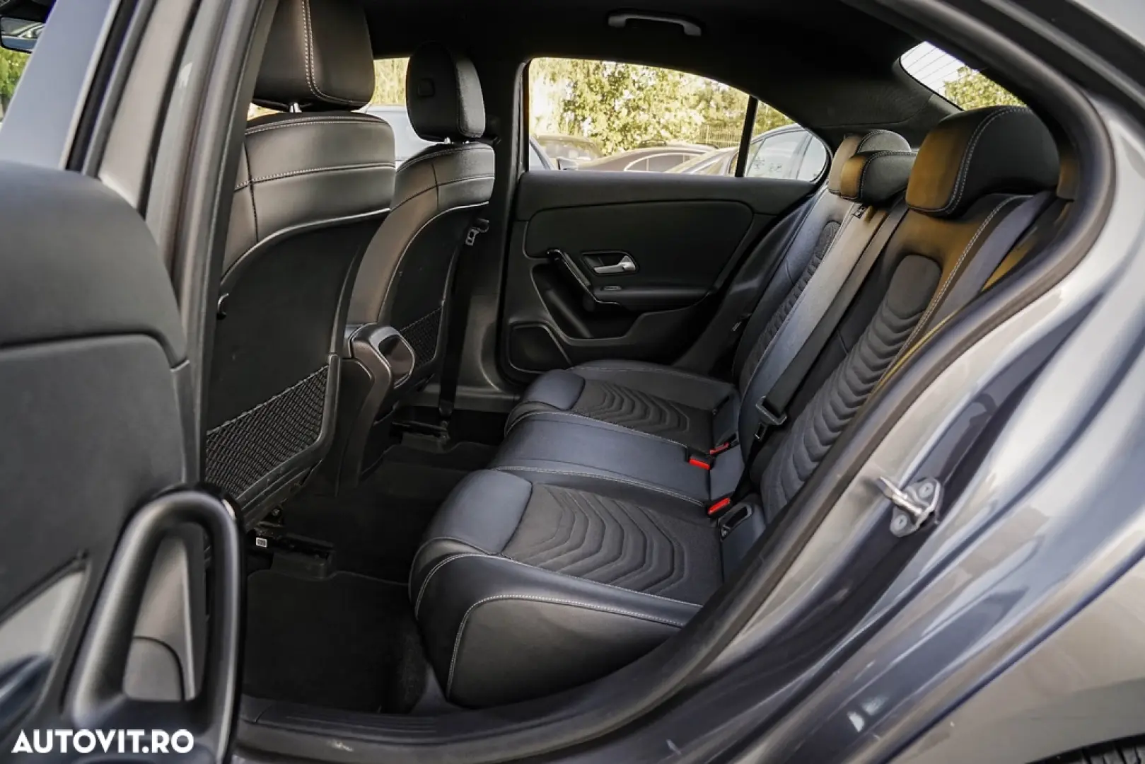 Mercedes-Benz CLA 180 7G-DCT