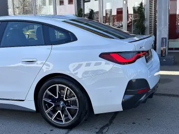 i4 eDrive40 PHEV Gran Coupe
