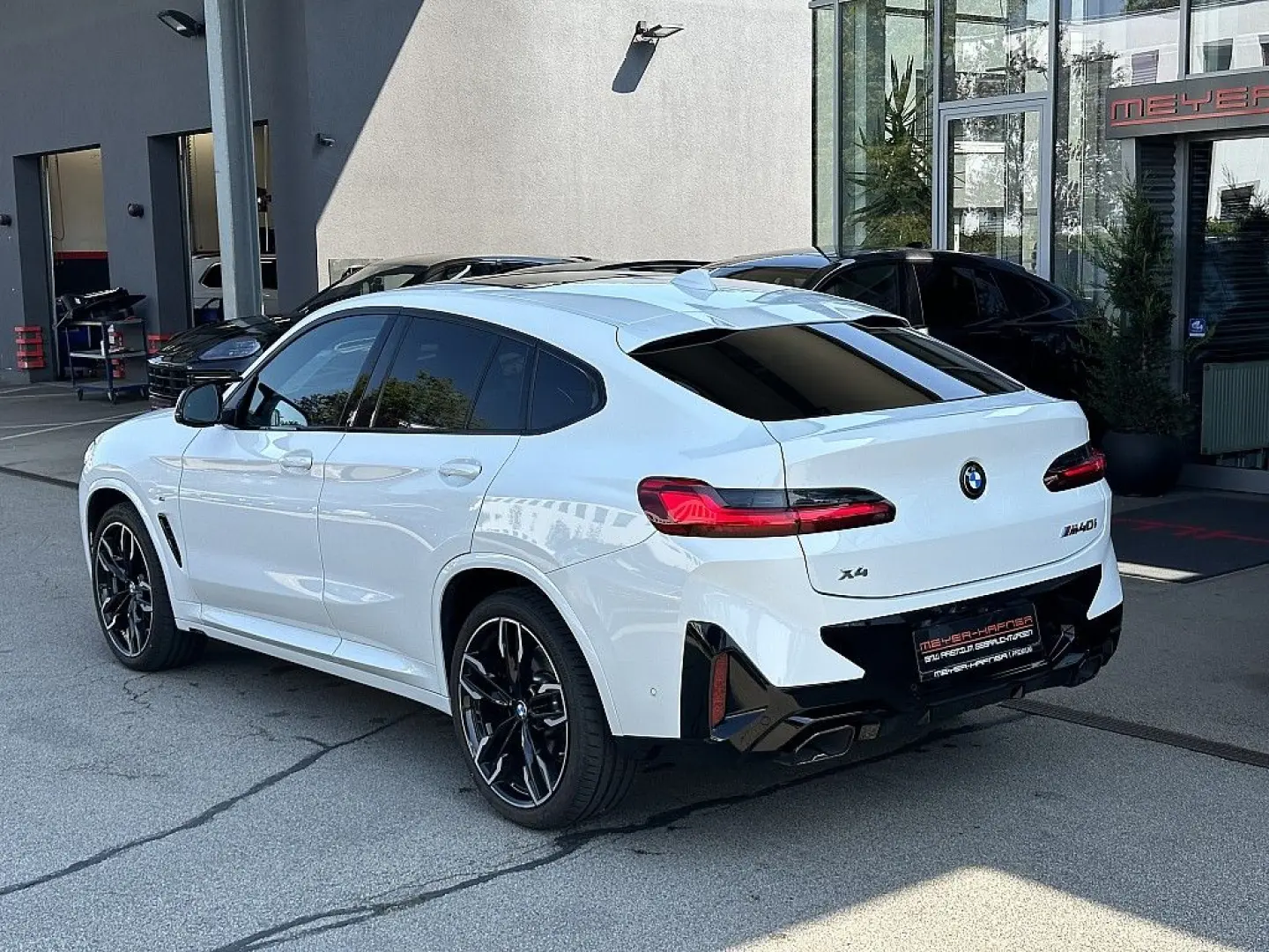 X4 M40i Aut. / AHK / Pano / Head Up / Sportsitz