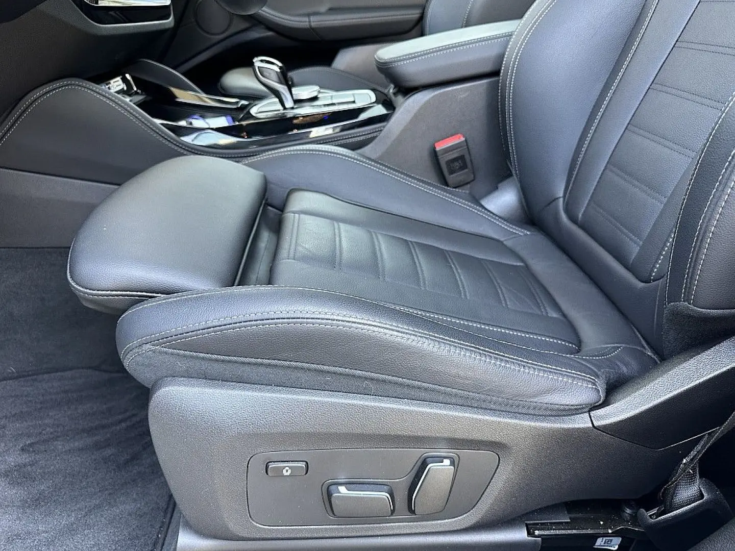 X4 M40i Aut. / AHK / Pano / Head Up / Sportsitz