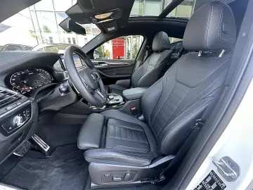 X4 M40i Aut. / AHK / Pano / Head Up / Sportsitz