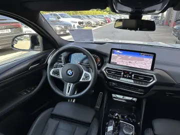 X4 M40i Aut. / AHK / Pano / Head Up / Sportsitz