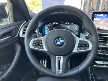 X4 M40i Aut. / AHK / Pano / Head Up / Sportsitz