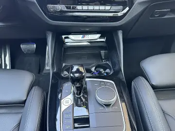 X4 M40i Aut. / AHK / Pano / Head Up / Sportsitz