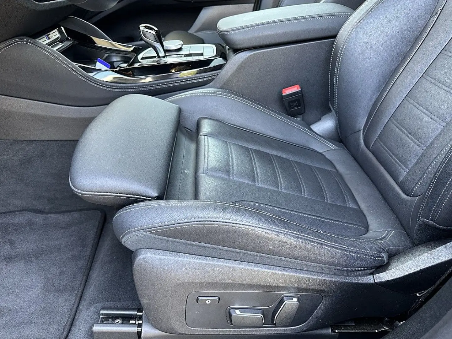 X4 M40i 48 V Aut. M-Paket, AHK, Head-Up, Pano...