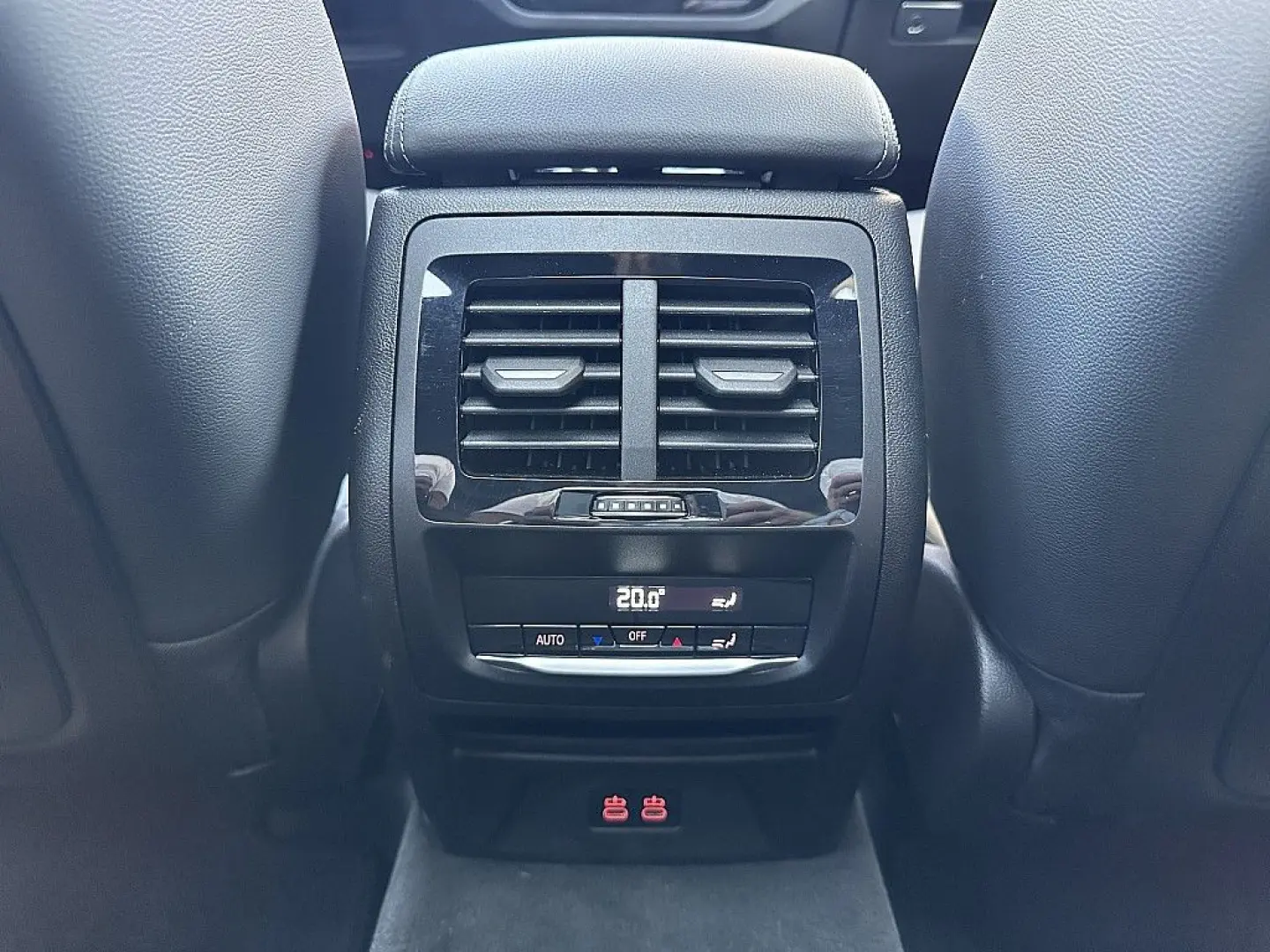 X4 M40i 48 V Aut. M-Paket, AHK, Head-Up, Pano...