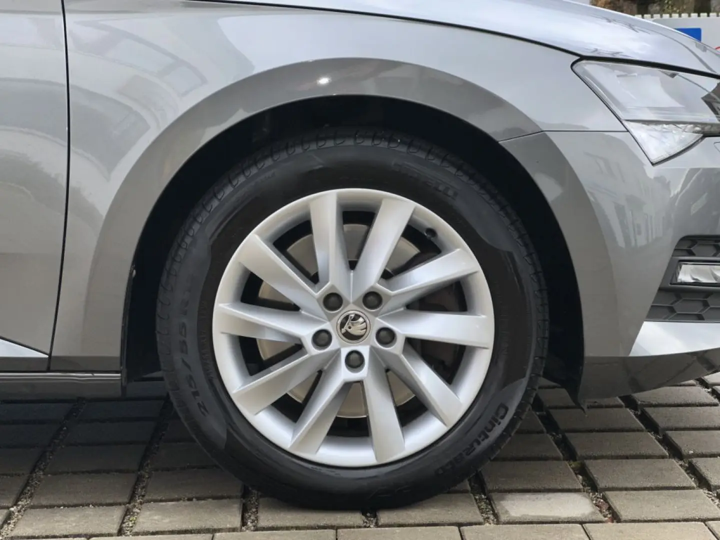 Superb 2.0 TSI 4x4 DSG Style el.Sitze,CarPlay,Vi