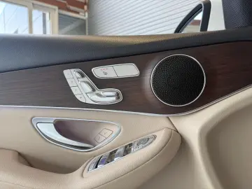 GLC 300 4MATIC/RÜCKFAHRKAMERA/CARPLAY/LED