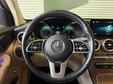 GLC 300 4MATIC/RÜCKFAHRKAMERA/CARPLAY/LED