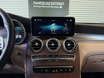 GLC 300 4MATIC/RÜCKFAHRKAMERA/CARPLAY/LED