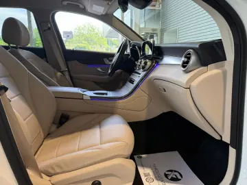 GLC 300 4MATIC/RÜCKFAHRKAMERA/CARPLAY/LED