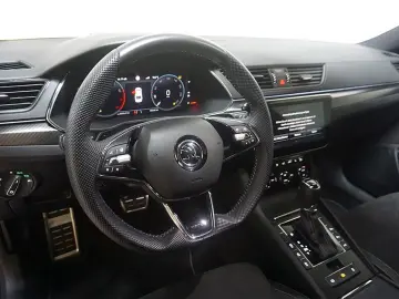 Superb 2.0TSI DSG Sportline 4x4 Virtual Navi LED