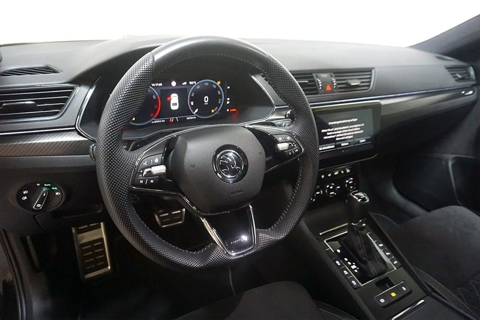 Superb 2.0TSI DSG Sportline 4x4 Virtual Navi LED