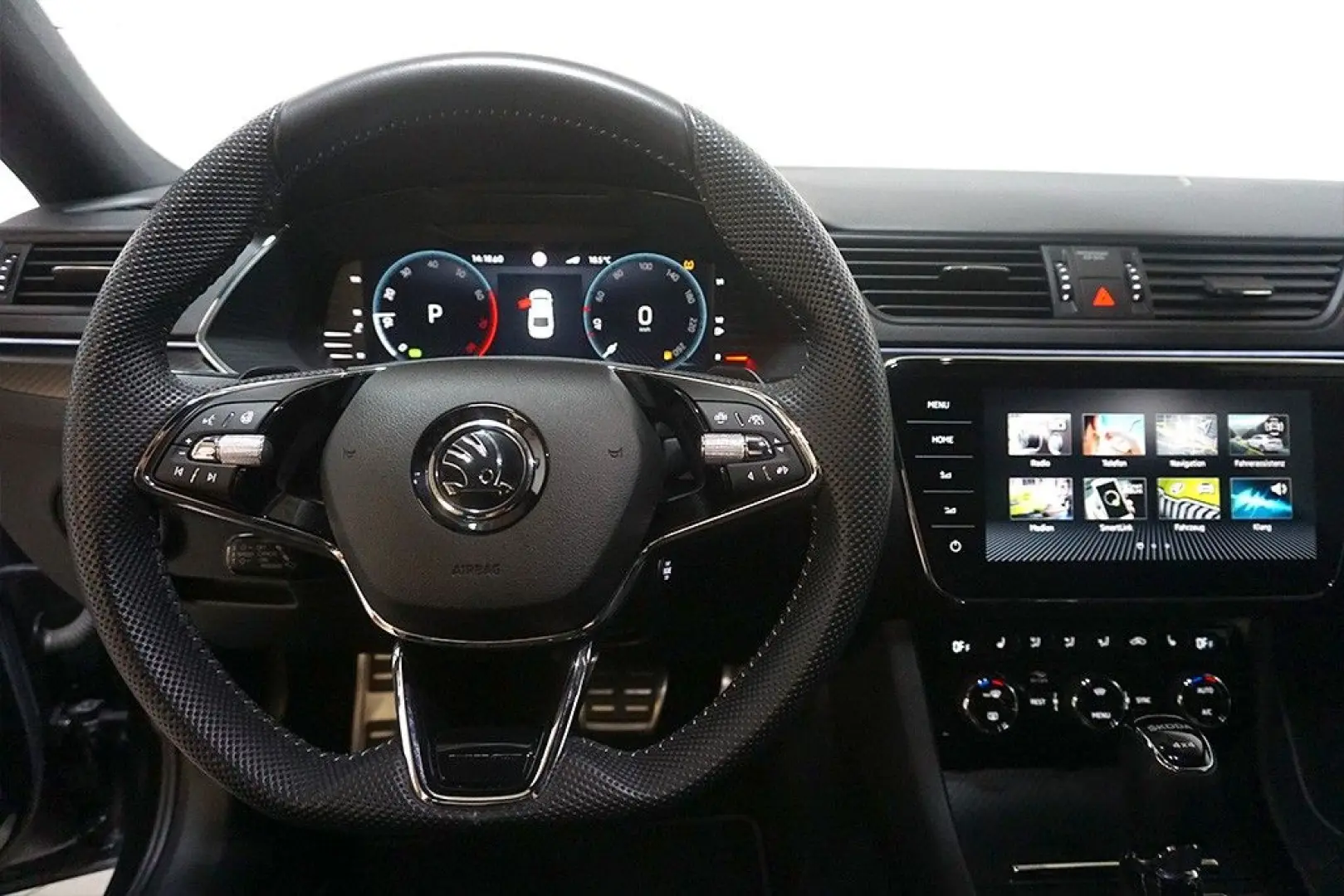 Superb 2.0TSI DSG Sportline 4x4 Virtual Navi LED