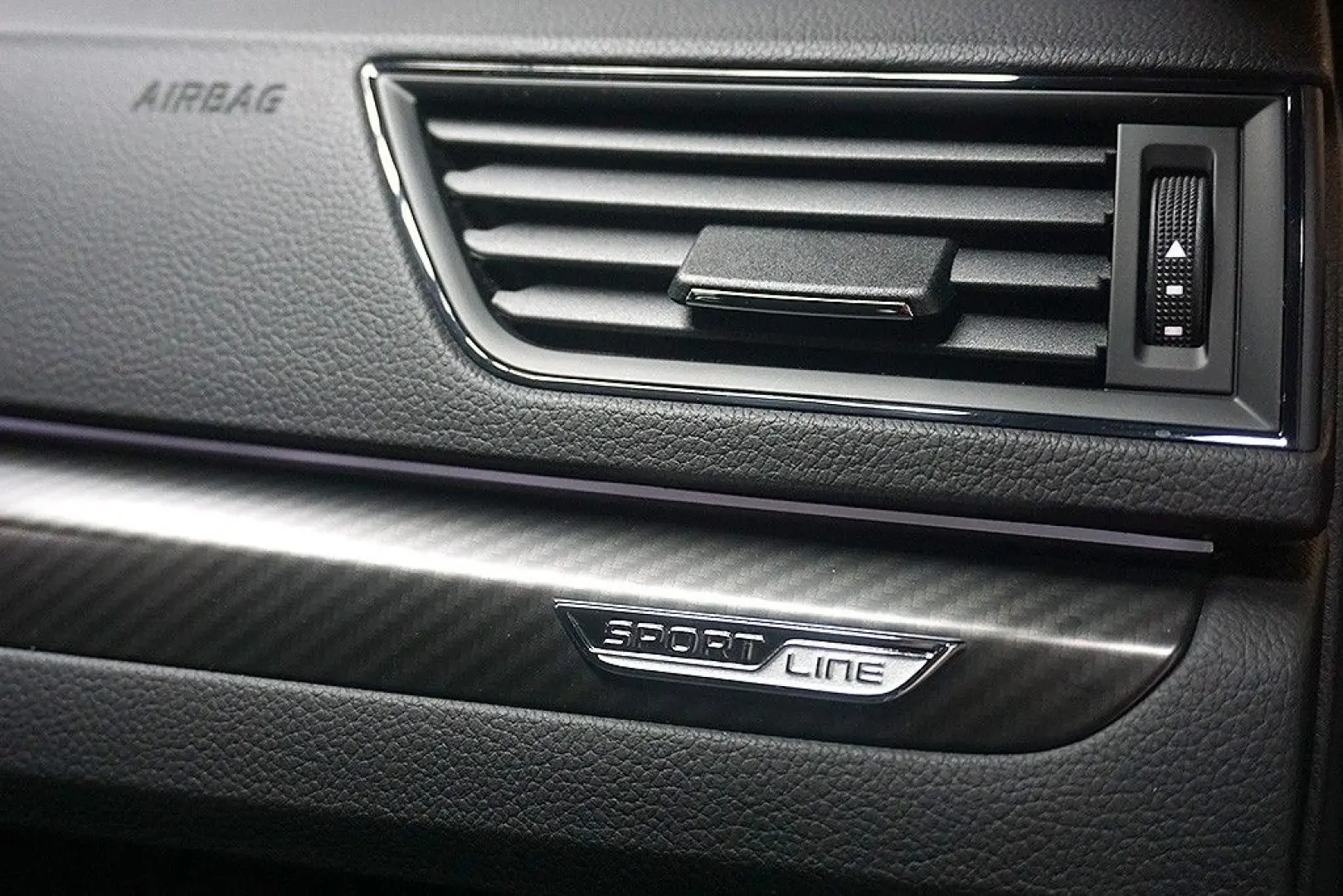 Superb 2.0TSI DSG Sportline 4x4 Virtual Navi LED