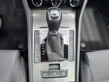 Superb Lim. 2.0 TSI Style 4x4, Pano, Kessy, Busi