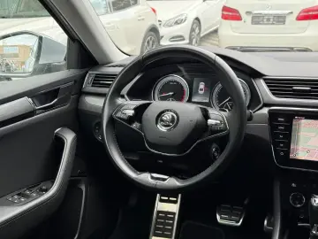 Superb Lim. Style 4x4 Navi Alcantara Memory Cant