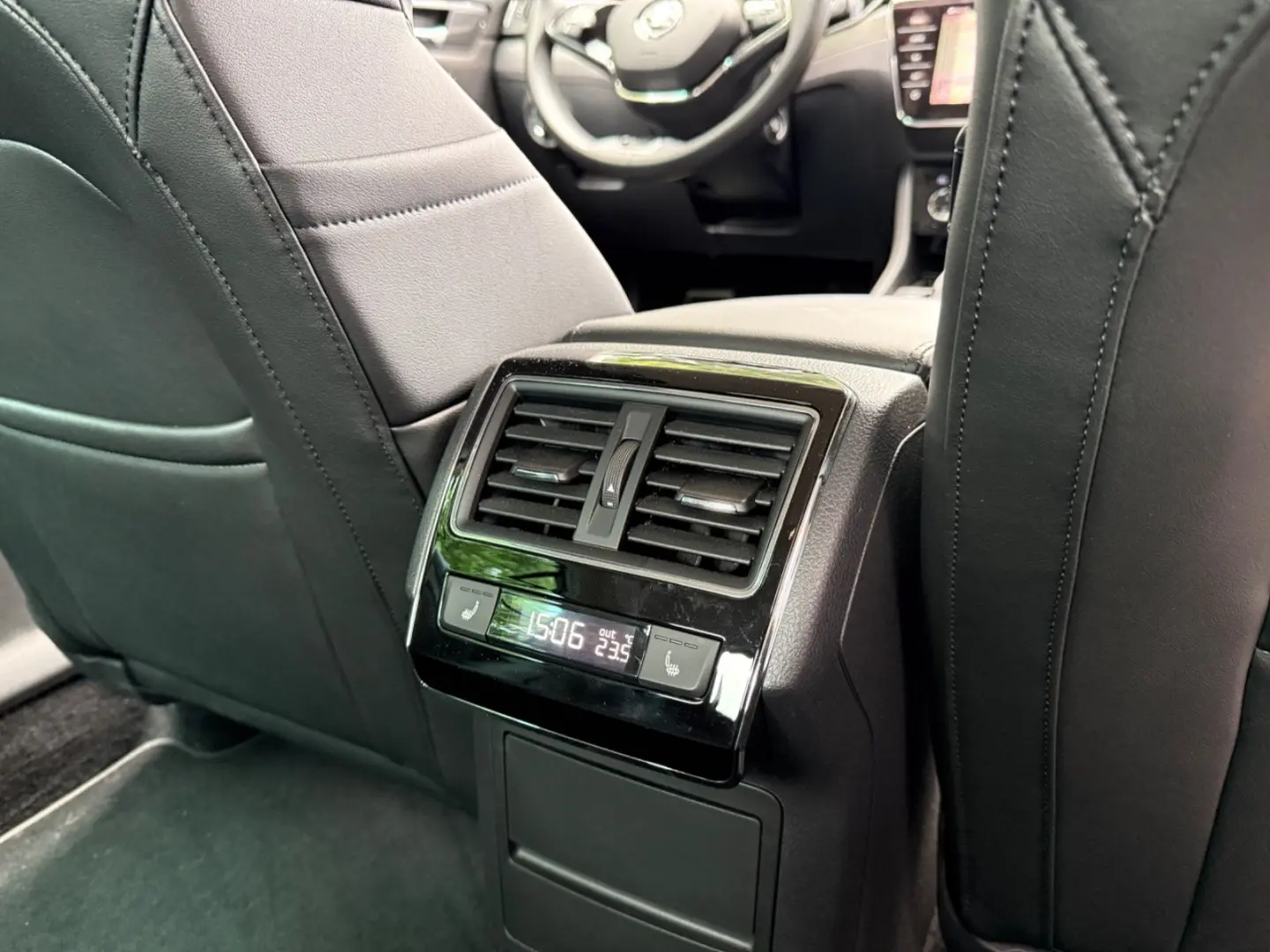 Superb Lim. Style 4x4 Navi Alcantara Memory Cant