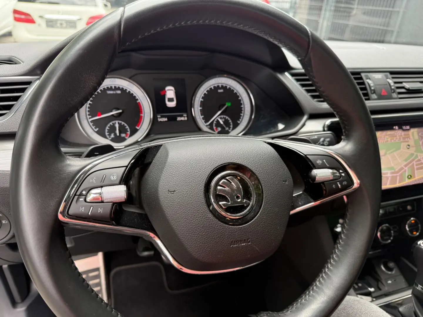 Superb Lim. Style 4x4 Navi Alcantara Memory Cant