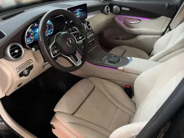 GLC 300 4M AMG Totwi. HUD LED SHZ Sport KeyLess