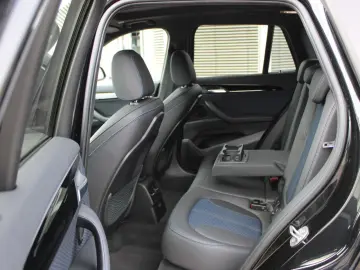 X1 xDr. 20i M Sport HUD Pano HiFi RFK NavPlus